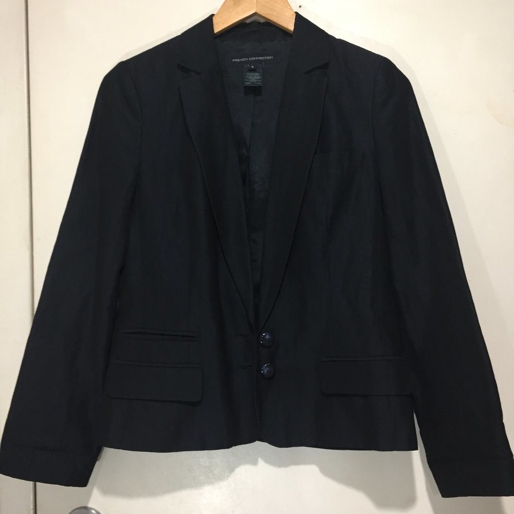 FRENCH CONNECTON LONG V NECK BLAZERS SIZE 6